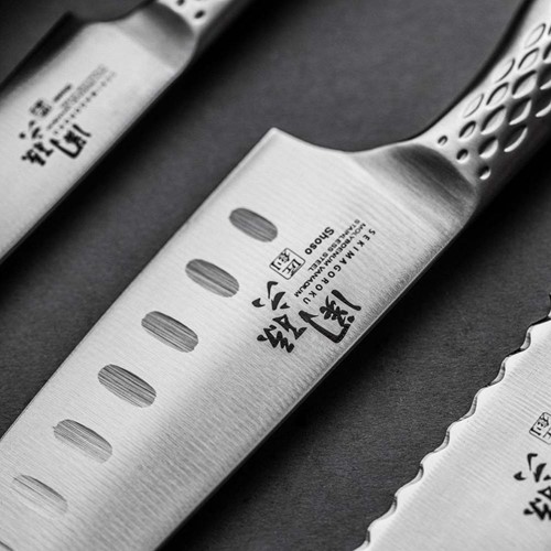 KAI AB-5157 Santoku mes met groeven 6.5" (16,5 cm)-2