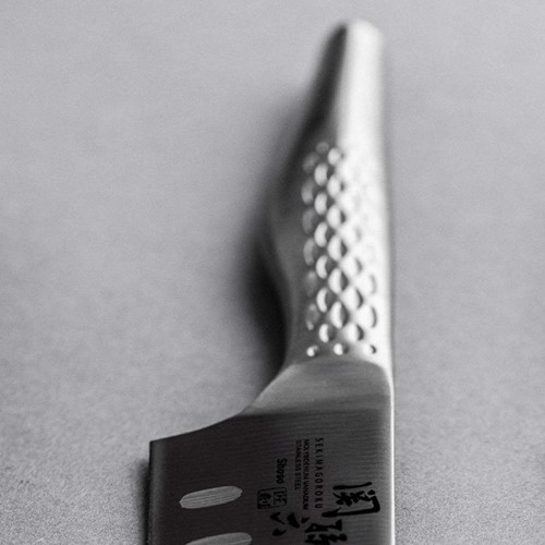 KAI AB-5157 Santoku mes met groeven 6.5" (16,5 cm)-3