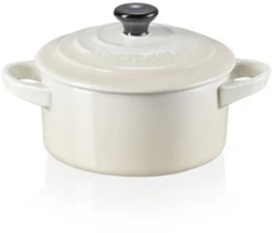 Le Creuset Aardewerken mini braadpan in Meringue 10cm 0,25l