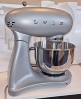 Smeg SMF02SVEU Keukenmachine - inox mengkom volume 4,8 liter - metaalgrijs met zilver - Retour-3