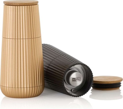 Adhoc Scape Set Peper-Zoutmolen Zwart-Goud D5,8Xh12,3CmAdhoc Scape Set Peper-Zoutmolen Zwart-Goud D5,8Xh12,3Cm-2