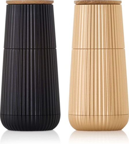 Adhoc Scape Set Peper-Zoutmolen Zwart-Goud D5,8Xh12,3CmAdhoc Scape Set Peper-Zoutmolen Zwart-Goud D5,8Xh12,3Cm