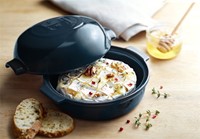 EH_8417_Amb_CheeseBaker_Brie_Nuts_Thyme_Belle-Ile_H.jpg