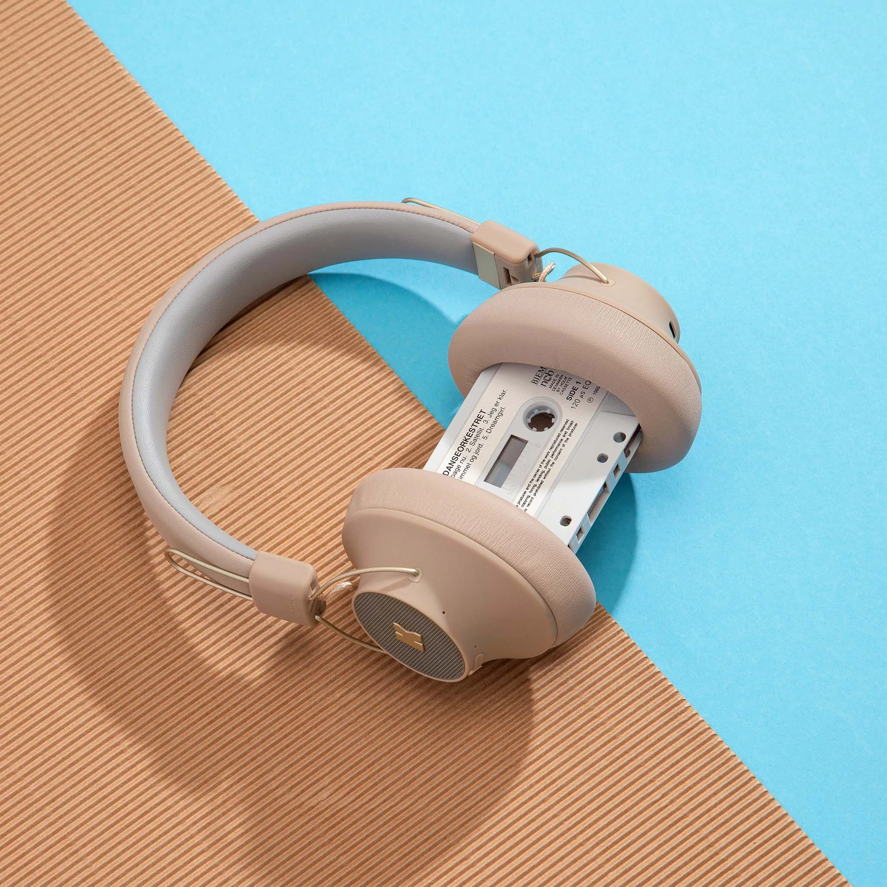 Kreafunk aGO MINI - Ivory Sand-3